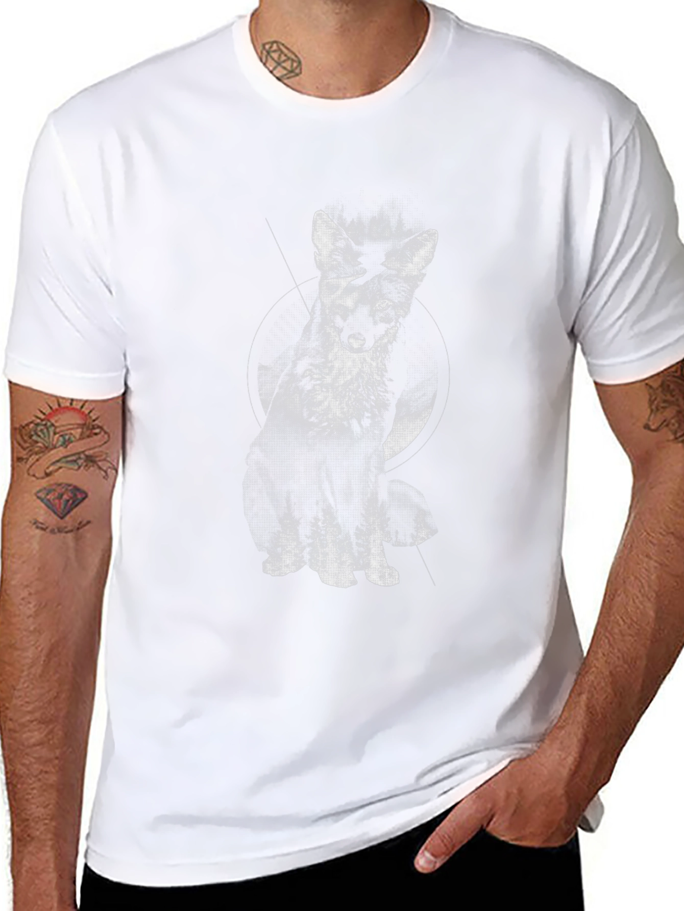 Monochrome Wolf Graphic Tee - Stylish Black T-Shirt