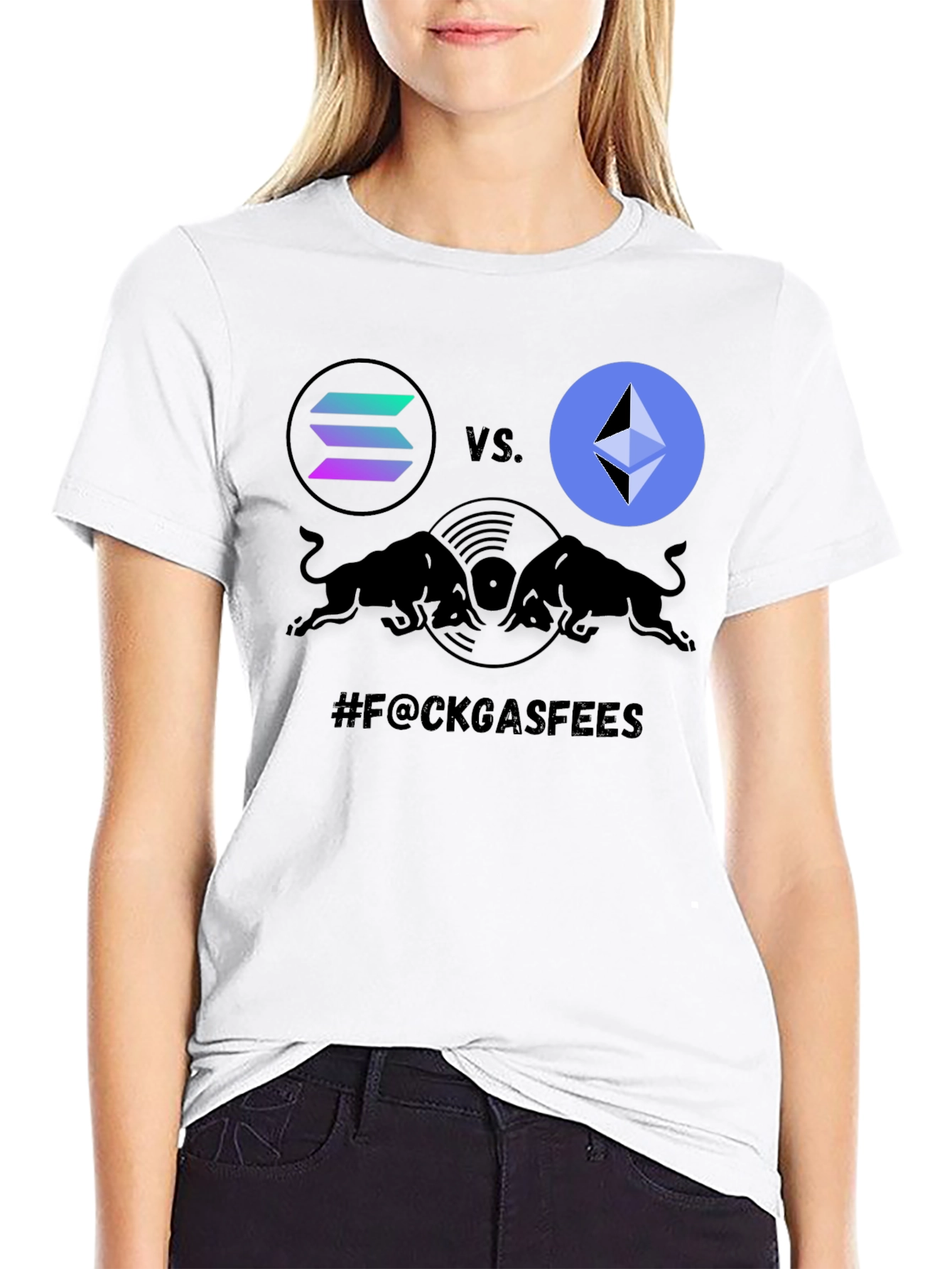 Crypto Battle T-Shirt: Solana vs. Ethereum