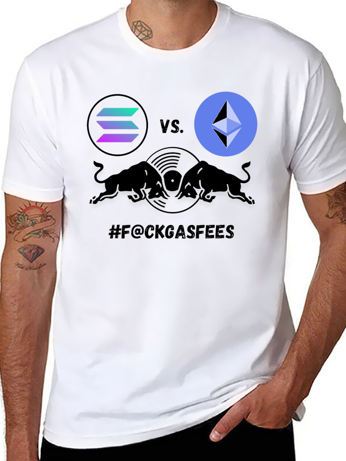 Crypto Battle T-Shirt: Solana vs. Ethereum