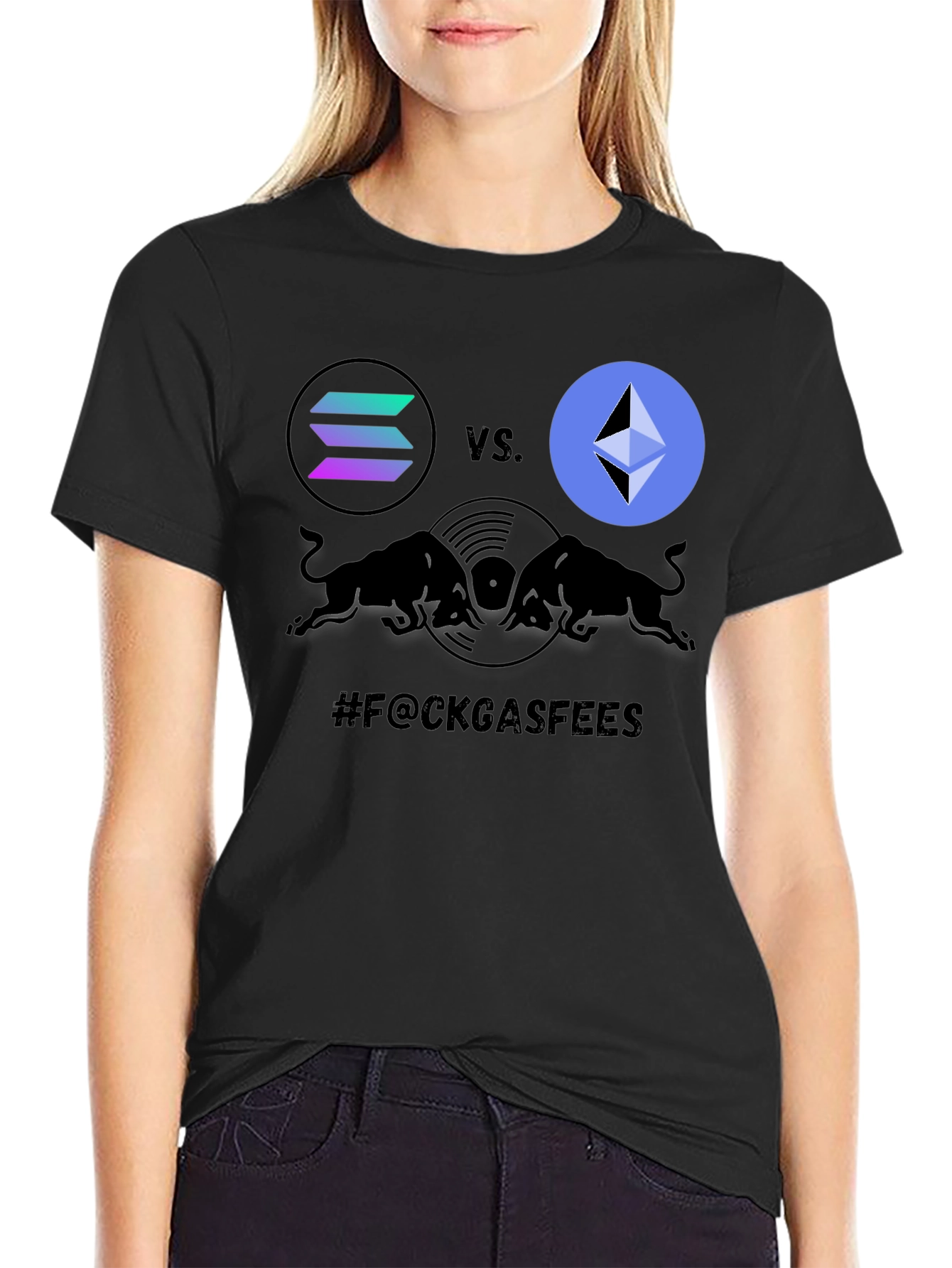 Crypto Battle T-Shirt: Solana vs. Ethereum