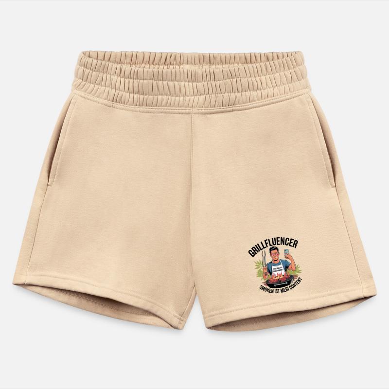 Grillmaster Extraobinaire BBQ King Backyard