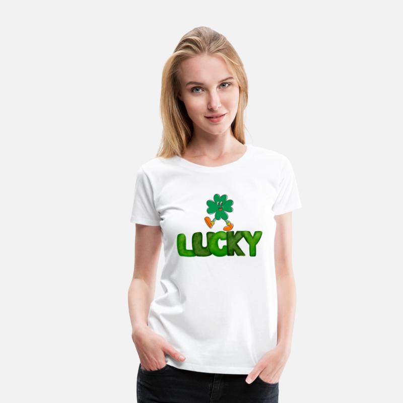 Retro inspired shamrock